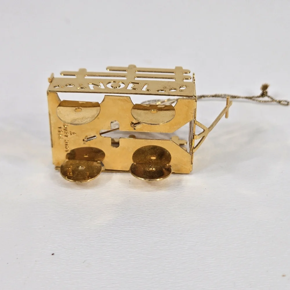 Danbury Mint Ornament Puppy in a‎ Wagon Gold Plated 1986 Vintage 3D Christmas